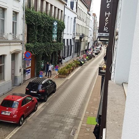BnB Antwerpen - CHARMANT Buitenkant foto