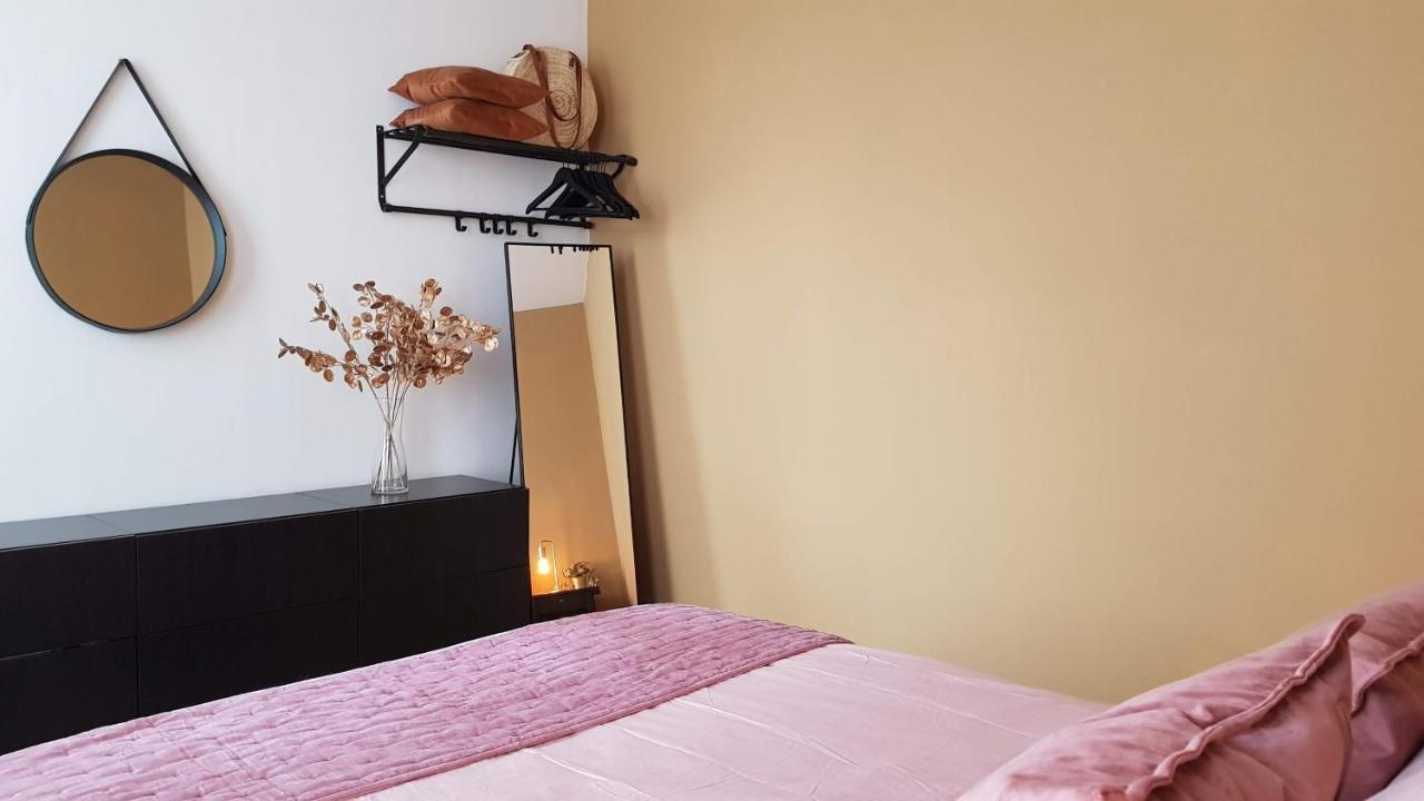 BnB Antwerpen - CHARMANT Buitenkant foto